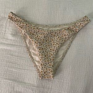 Billabong bathing suit bottoms